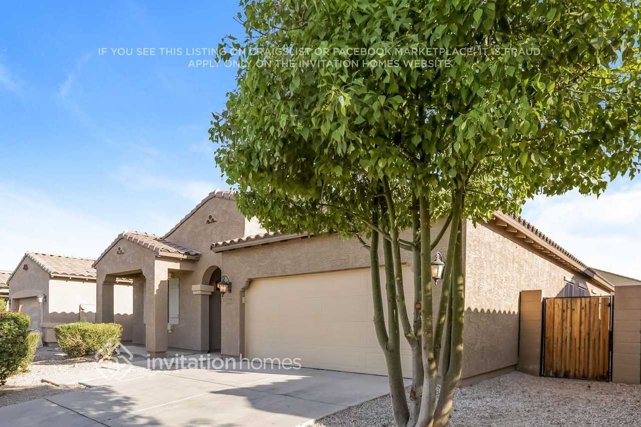 23790 W Harrison Dr - Photo 2 of 16