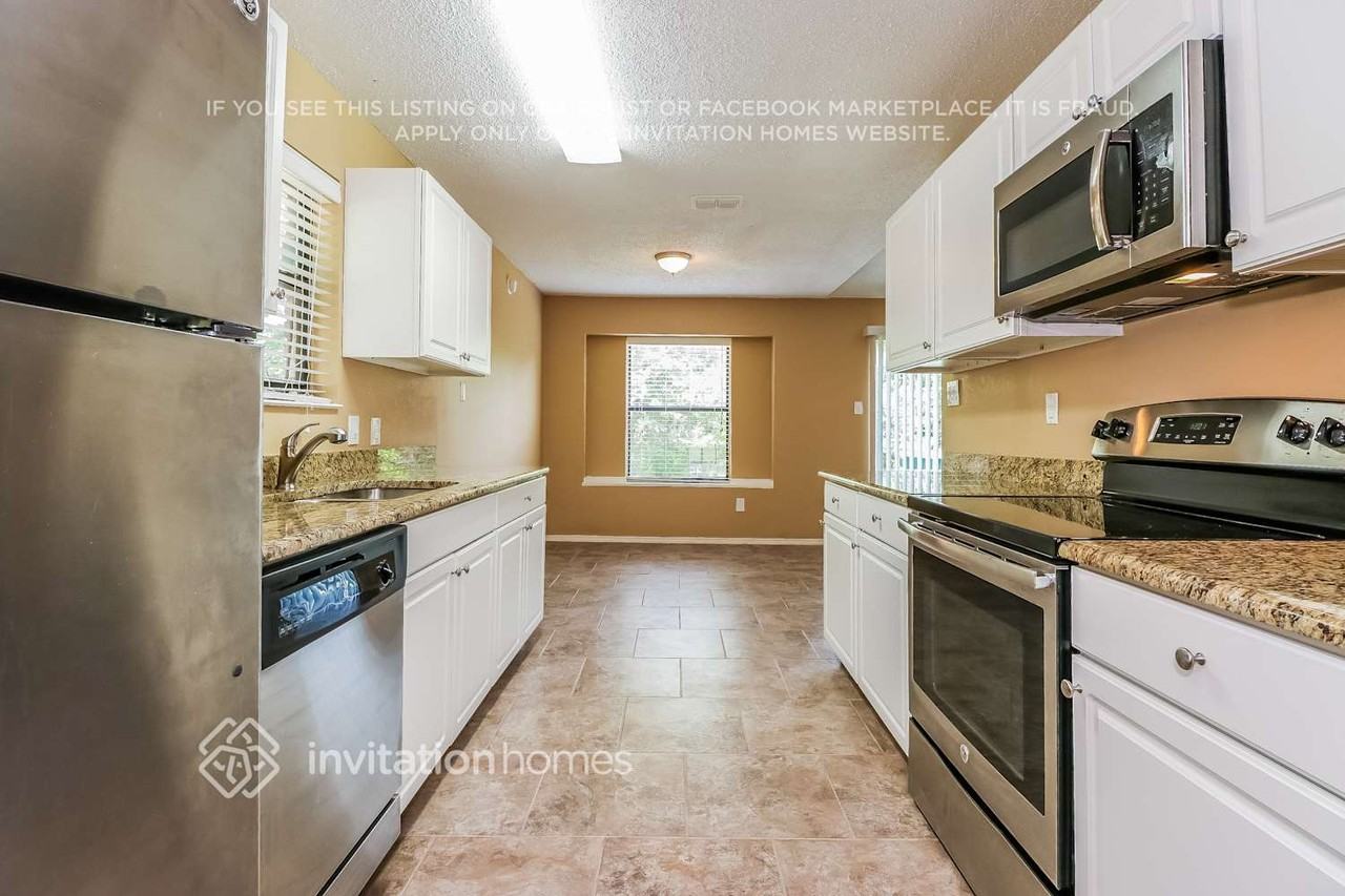 6473 Green Ridge Dr - Photo 7 of 13