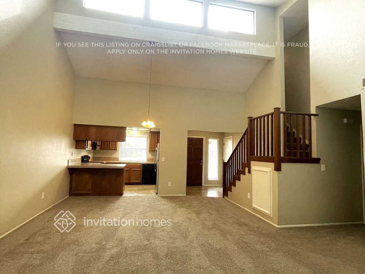 135 Saginaw Cir - Photo 4 of 16