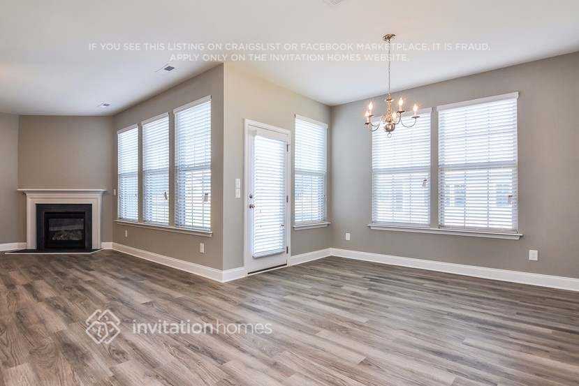 41 Needham Ln - Photo 3 of 21