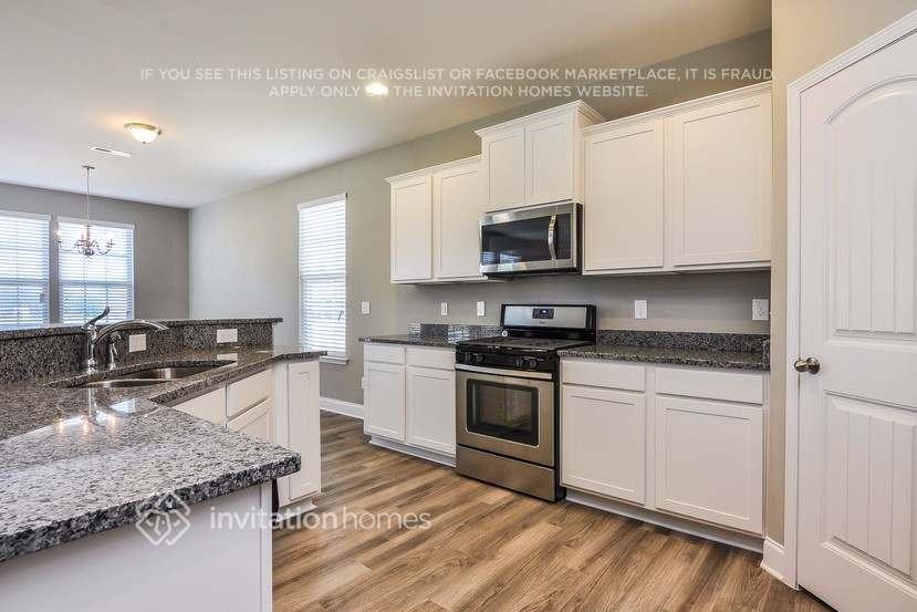 41 Needham Ln - Photo 6 of 21