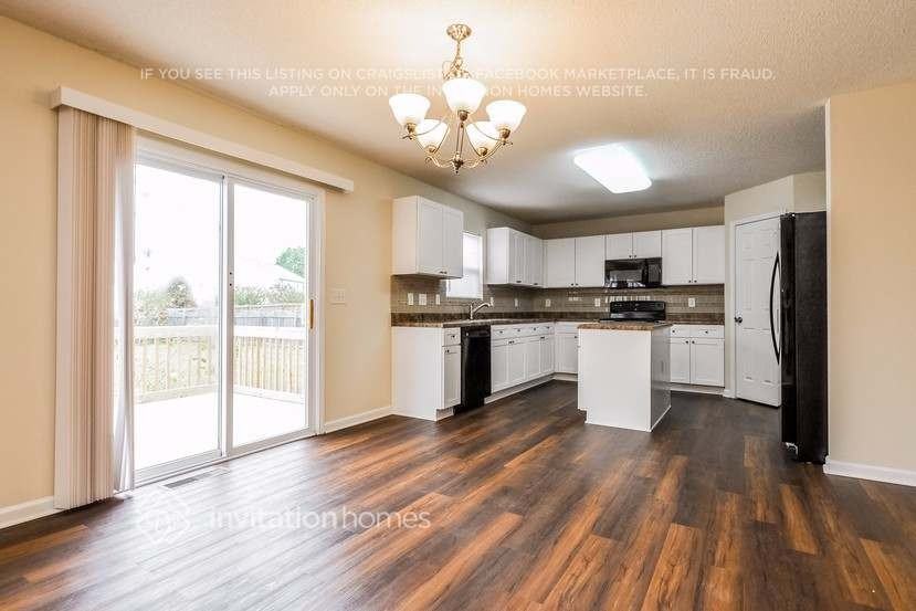 12 Woodcreek Ln - Photo 7 of 20