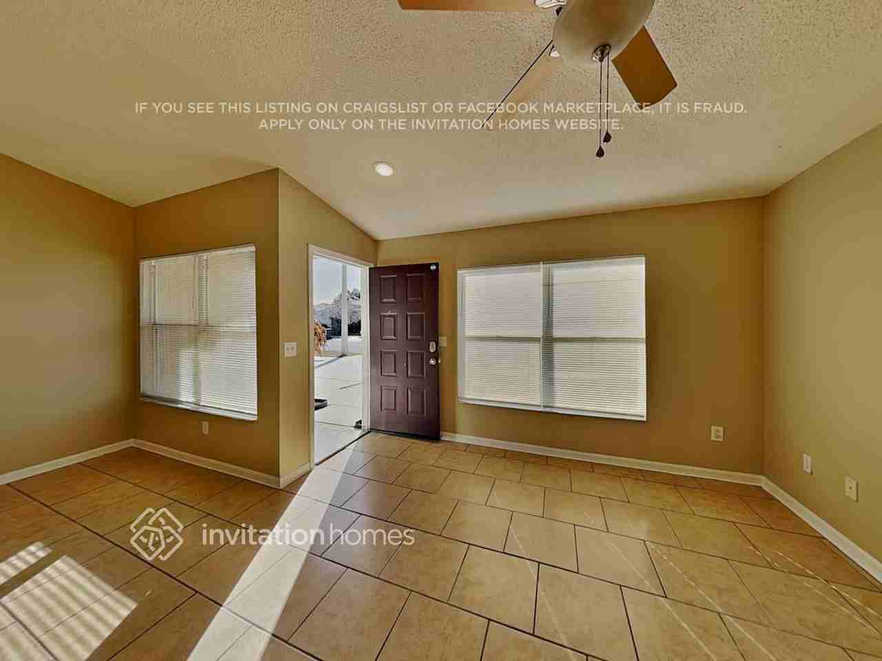 11721 Brenford Crest Dr - Photo 3 of 19