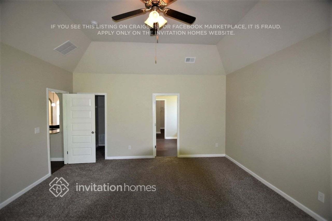 1709 Misselthrush Ln - Photo 7 of 14