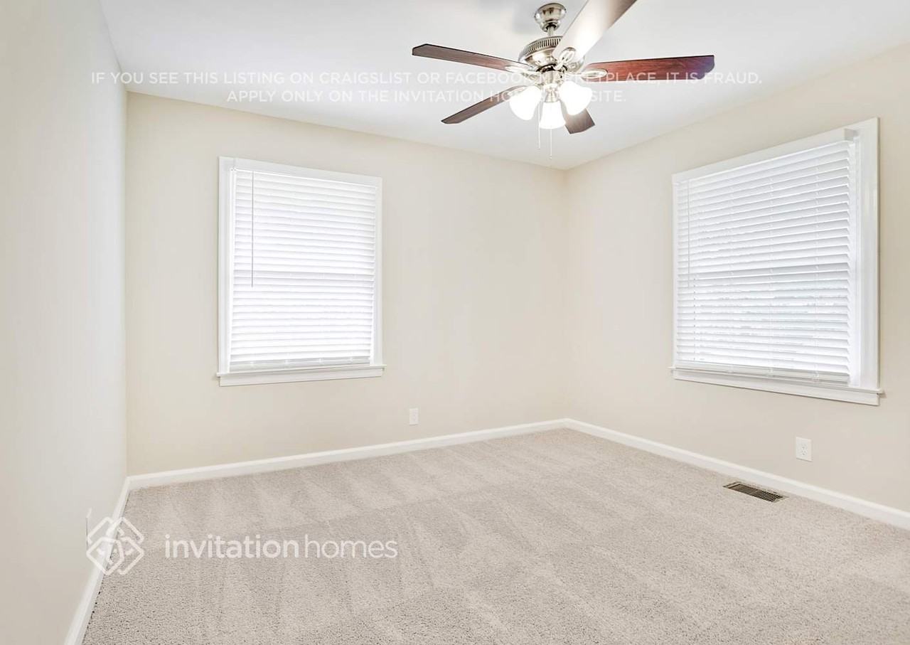 277 Rockin Hill Dr Sw - Photo 5 of 10