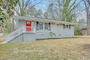 featured image of 2701 Connally Dr Sw