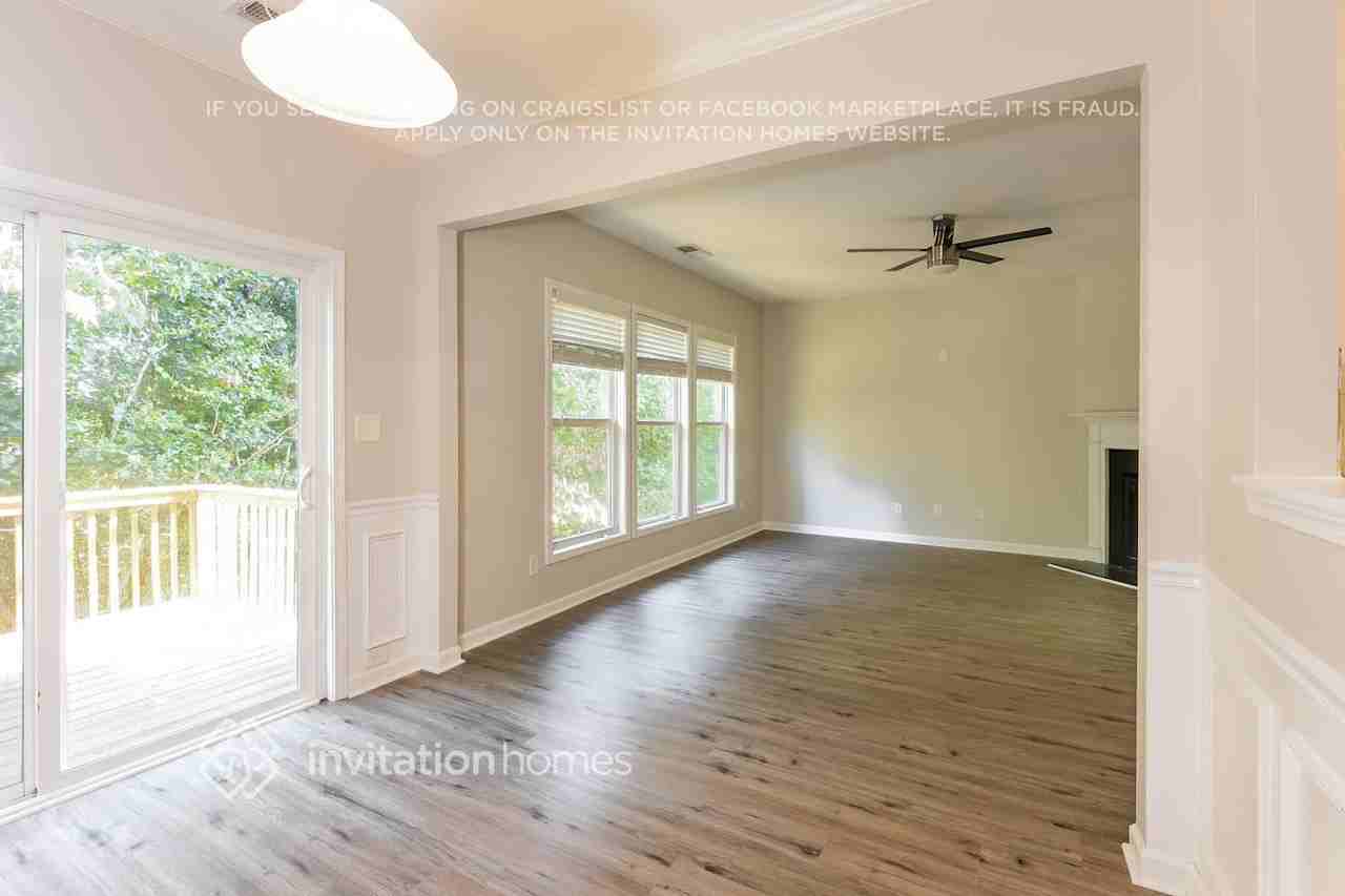 187 Grenier Ter - Photo 7 of 18