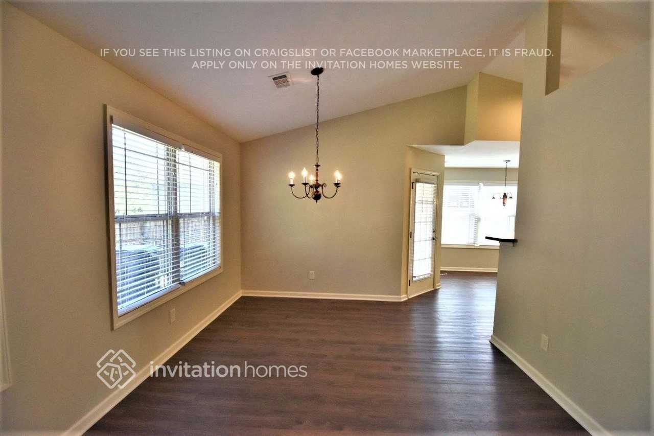 2144 Centenary Main St - Photo 3 of 13