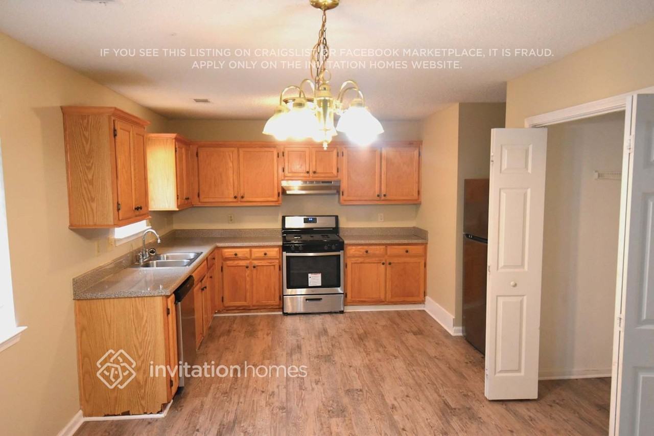 265 Village Dr - Photo 4 of 12