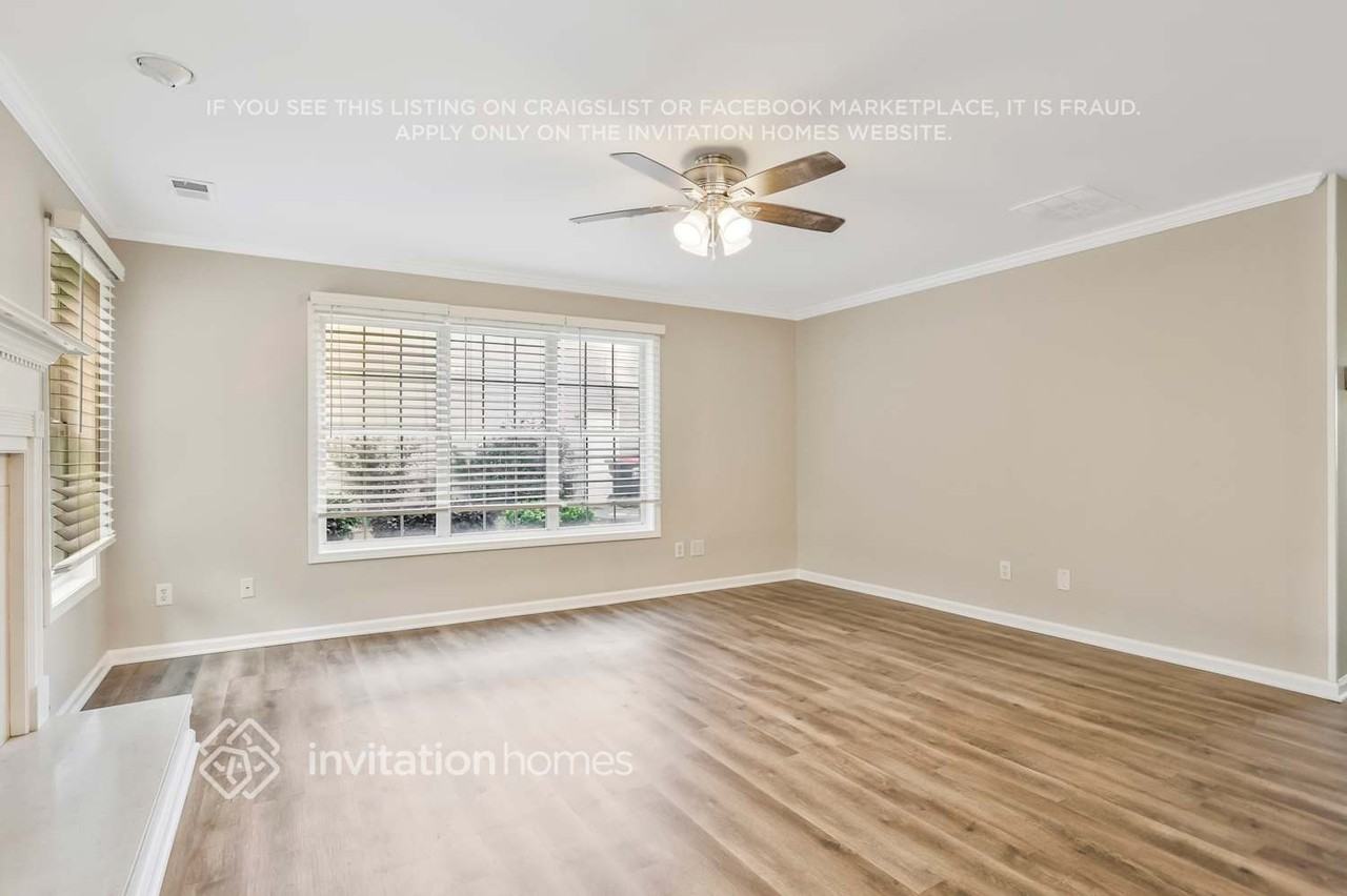 2645 Abbotts Glen Dr Nw - Photo 3 of 20