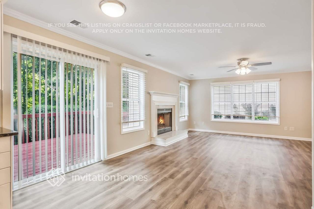 2645 Abbotts Glen Dr Nw - Photo 5 of 20