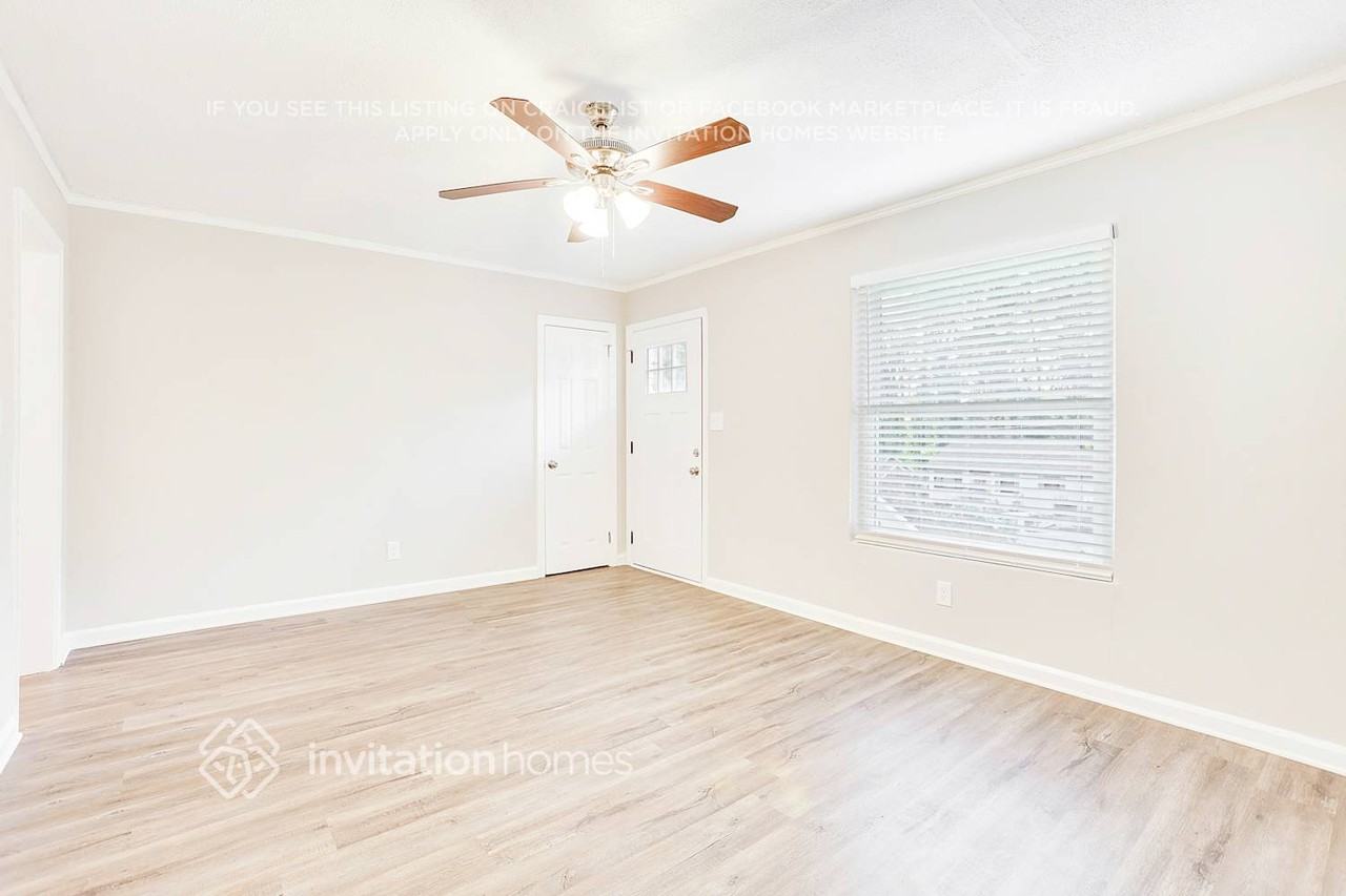 1964 Rosewood Rd - Photo 3 of 18