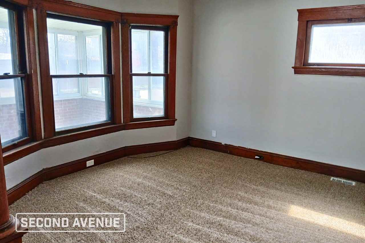 2854 E 128th St - Photo 3 of 15