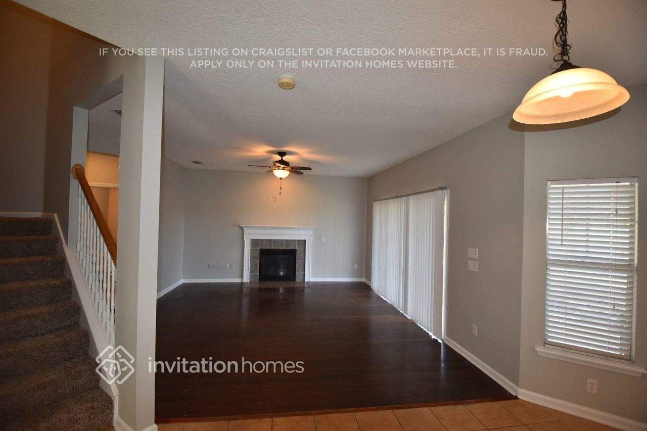 2032 Glenfield Crossing Ct - Photo 2 of 13