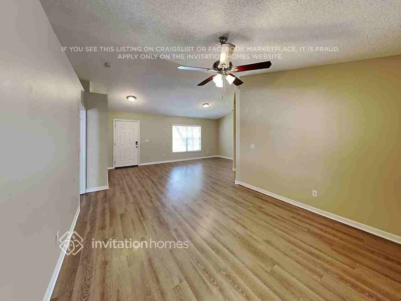 1112 Juno Pl - Photo 3 of 21