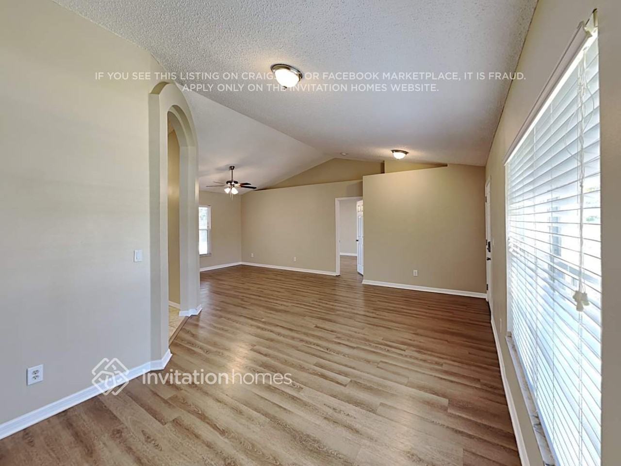 1112 Juno Pl - Photo 4 of 21