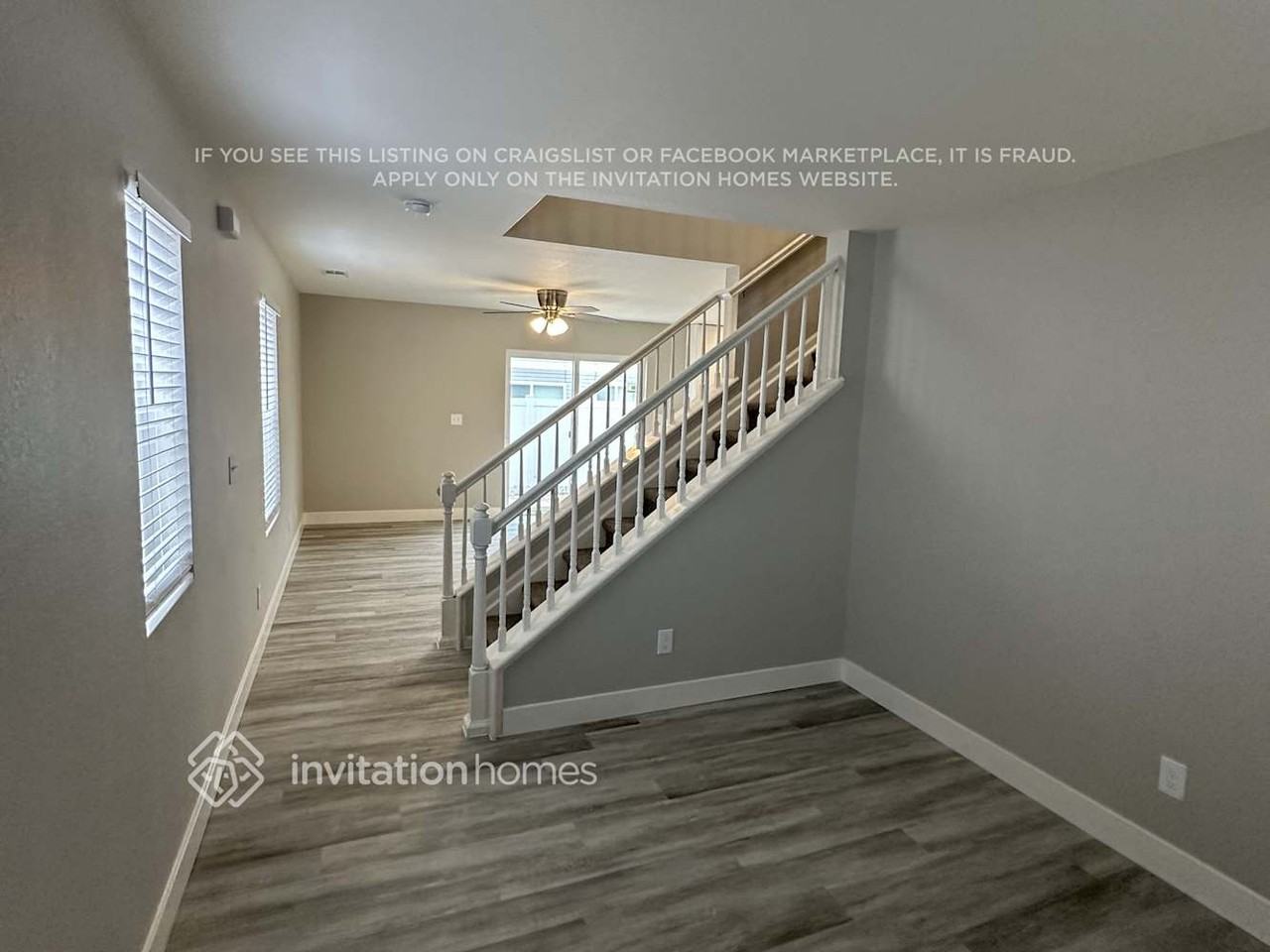 5545 Gibraltar St - Photo 3 of 16