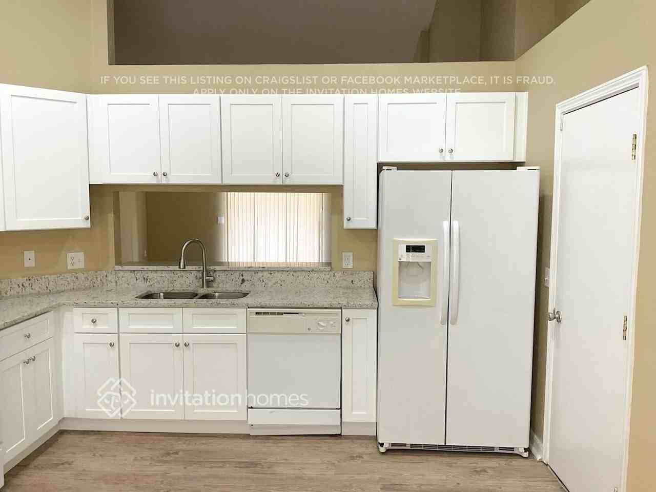 1660 Taylor Brooke Dr - Photo 5 of 13