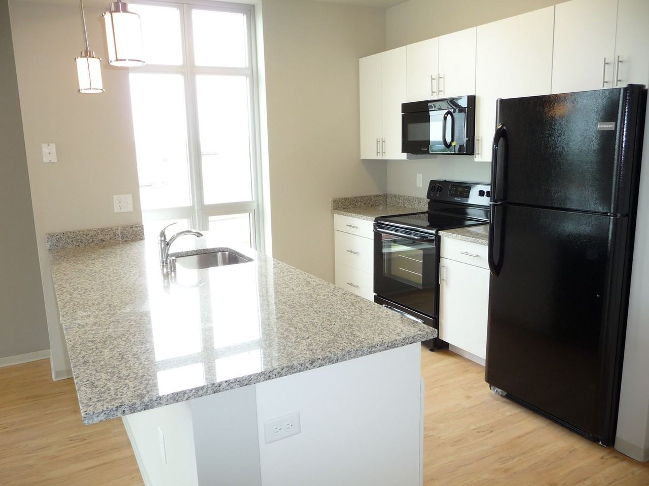 City View Luxury Furnished Apartments - Photo 5 of 19
