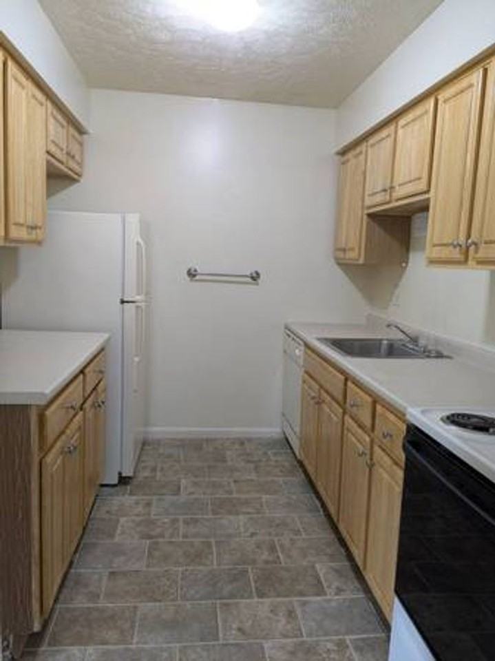 Woodstock Gardens Apartments - Photo 4 of 13