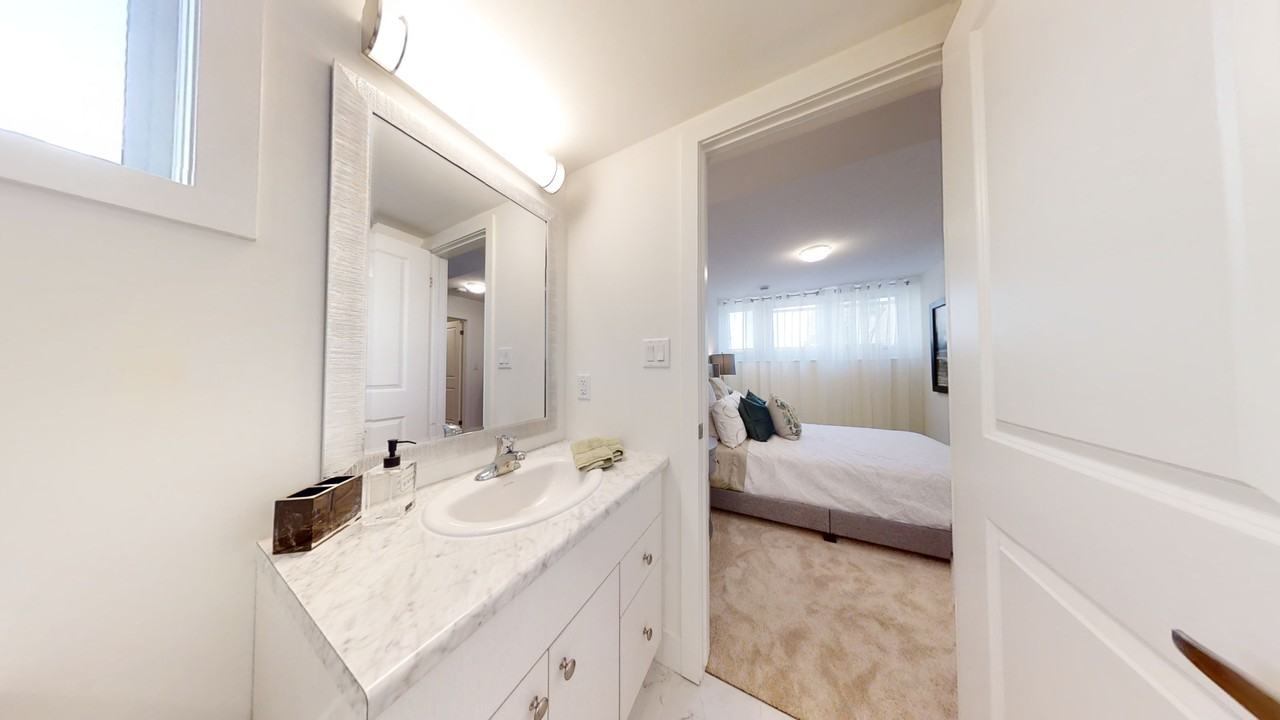 Shift Townhouse - Photo 7 of 37