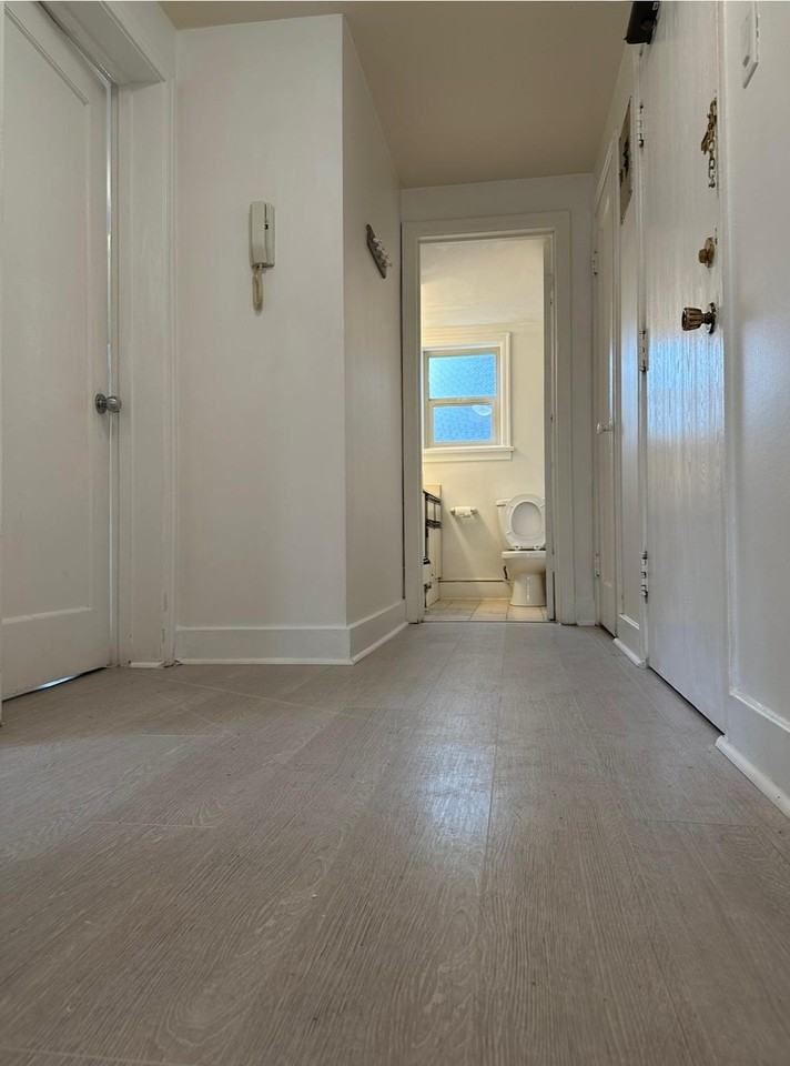 1 Bedroom - Photo 5 of 10