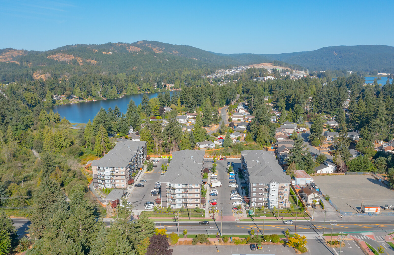 Belmont Place Apartments - Photo 5 of 13