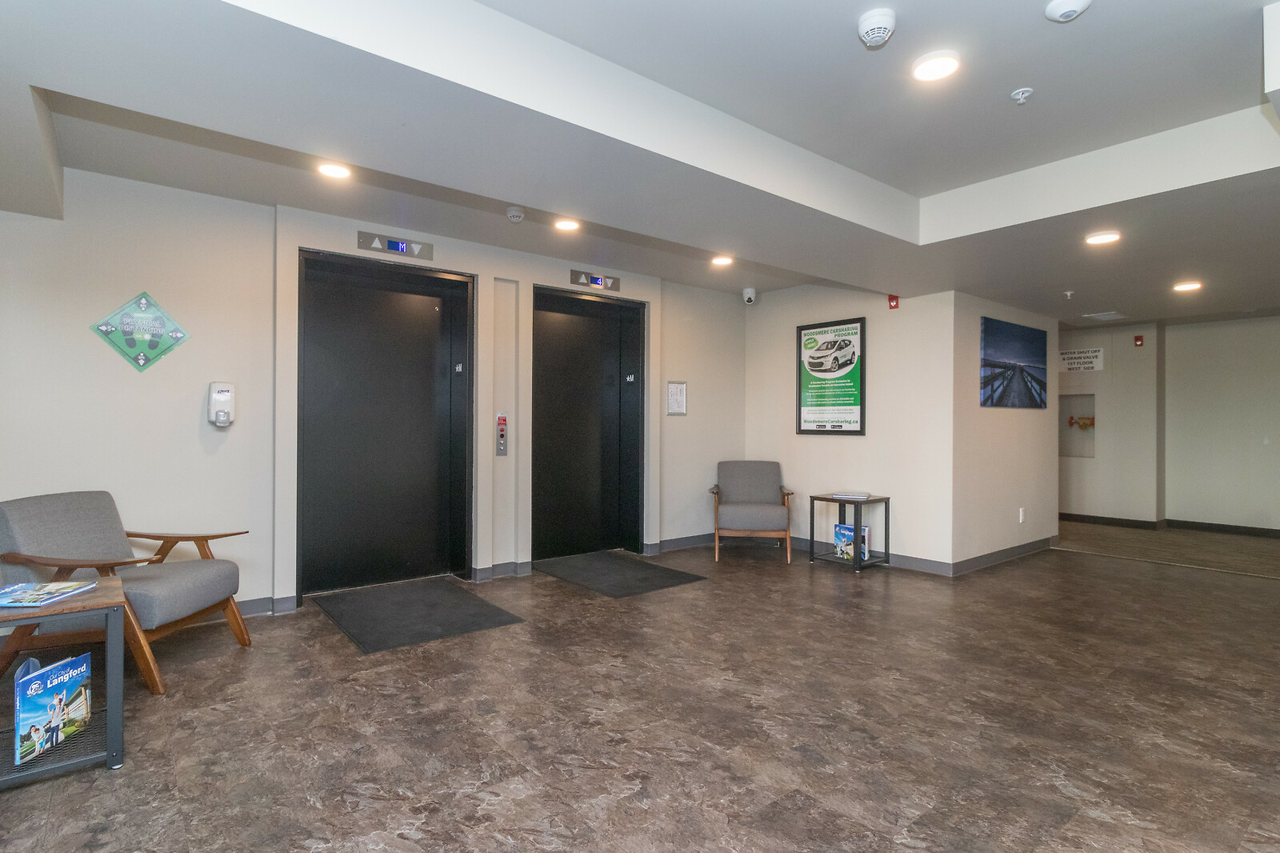 Glen Lake Apartments - Photo 5 of 6