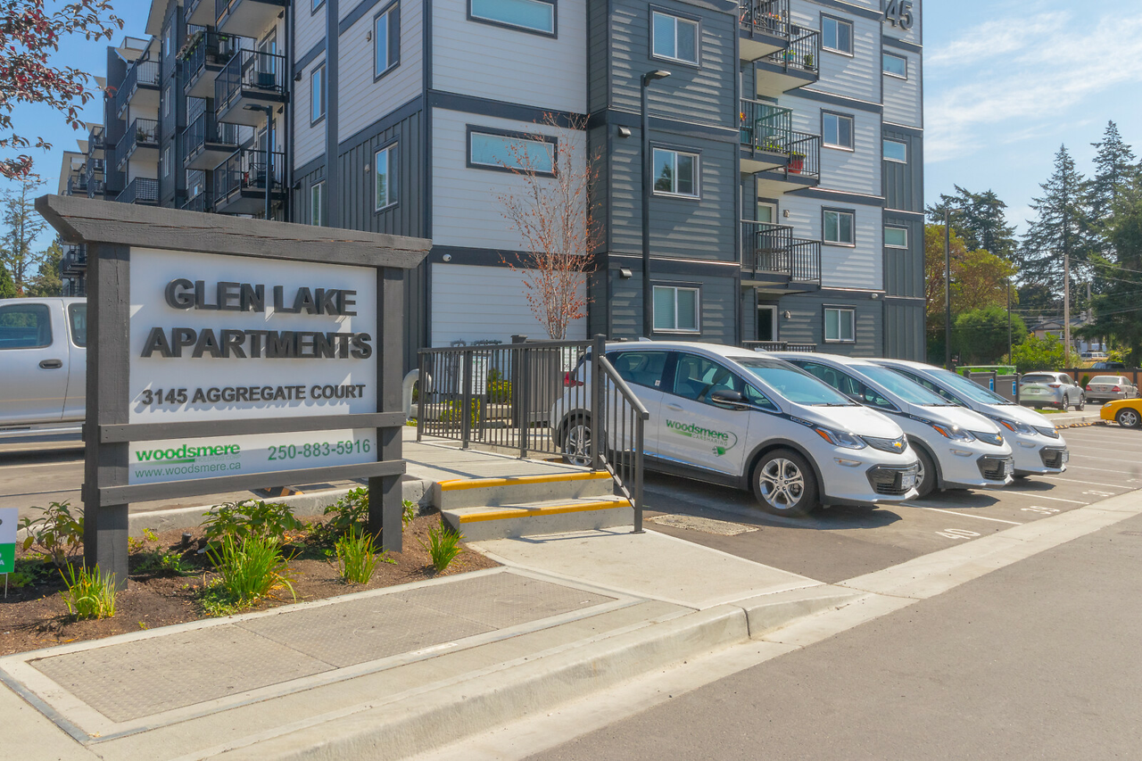 Glen Lake Apartments - Photo 6 of 6