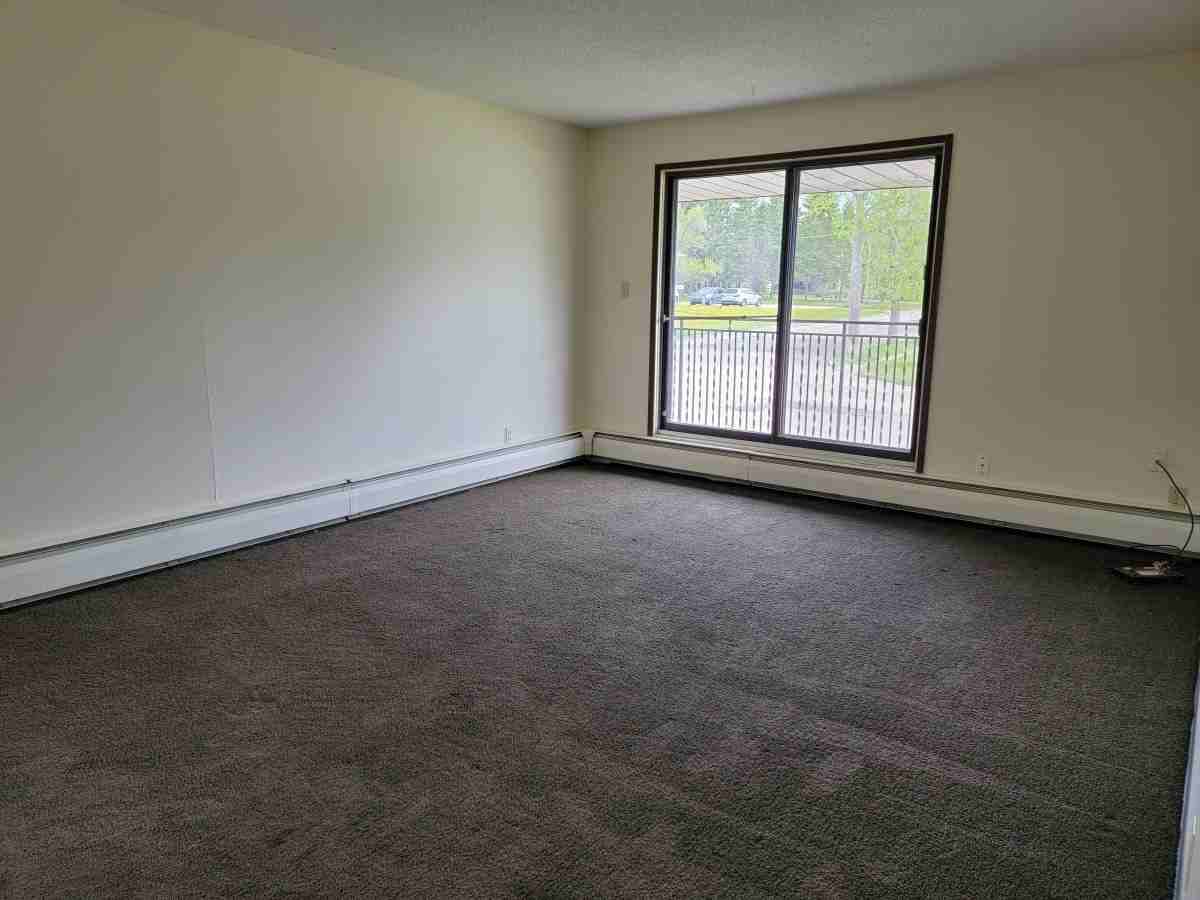 819 6 Ave - Photo 7 of 15