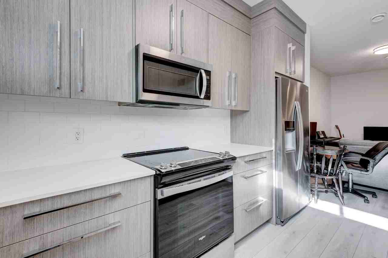 144-B Walcrest Blvd SE - Photo 4 of 12