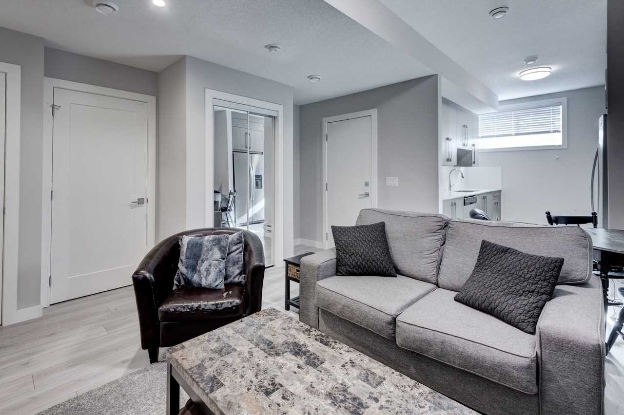 144-B Walcrest Blvd SE - Photo 5 of 12