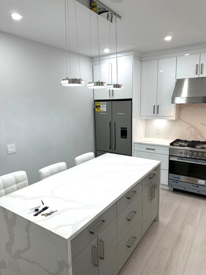 1789 East 57th Avenue - Photo 2 of 9