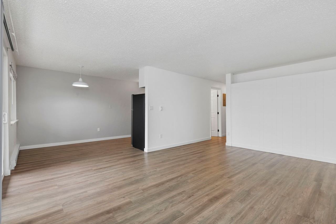 Sunset Flats - Photo 5 of 40