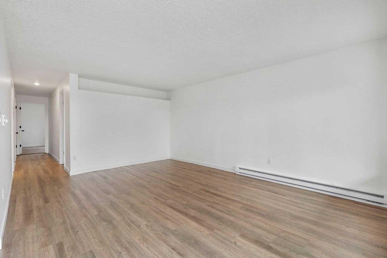 Sunset Flats - Photo 6 of 40