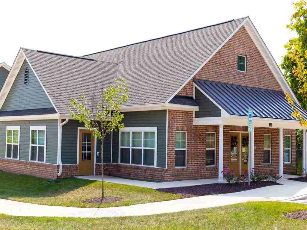 Hollins Station - Photo 3 of 10