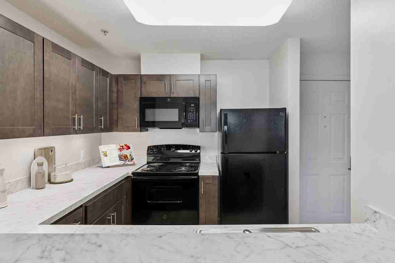 Park Heights Place - Photo 3 of 18