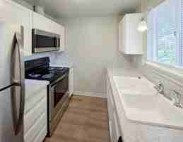 featured image of 5407 244th St Sw