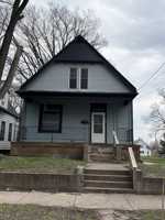 featured image of 808 South Greenlawn Avenue