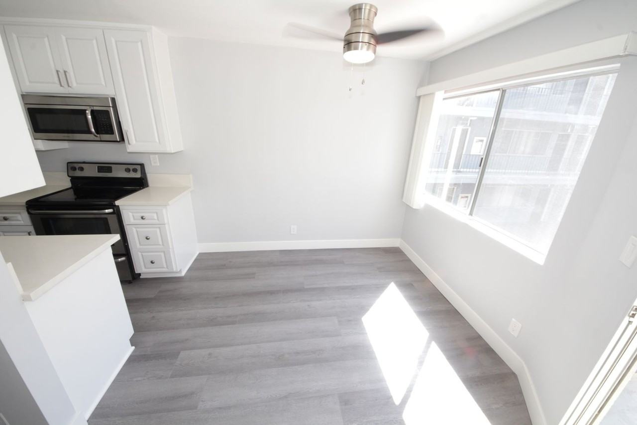 Mayfield Manor, LLC - Photo 6 of 29