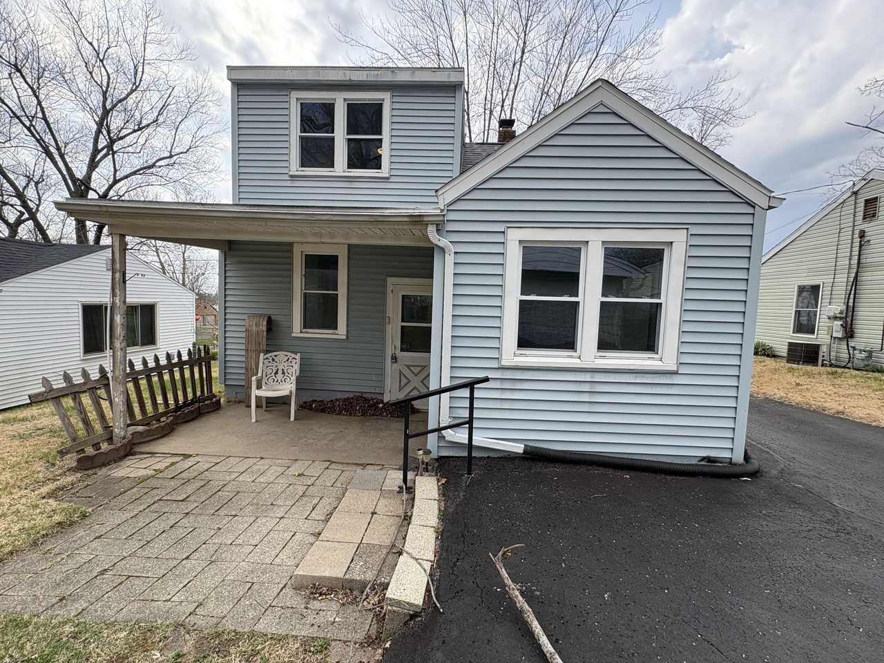 3820 North Ashton Avenue - Photo 2 of 8