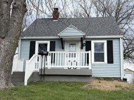 featured image of 3820 North Ashton Avenue