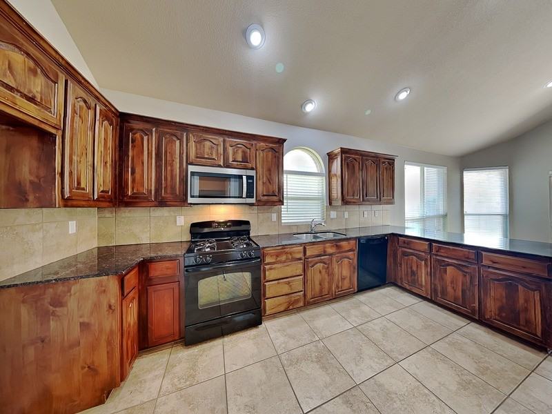 6204 Kristen Dr - Photo 5 of 17