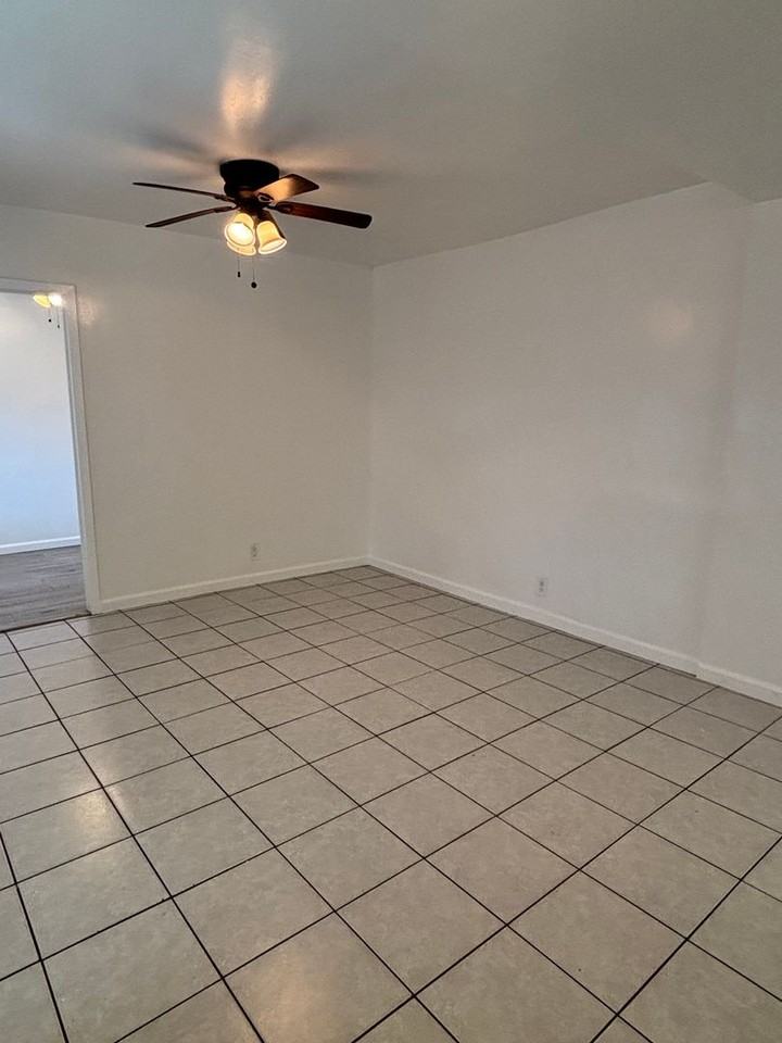 2402 E 130th St - Photo 5 of 12