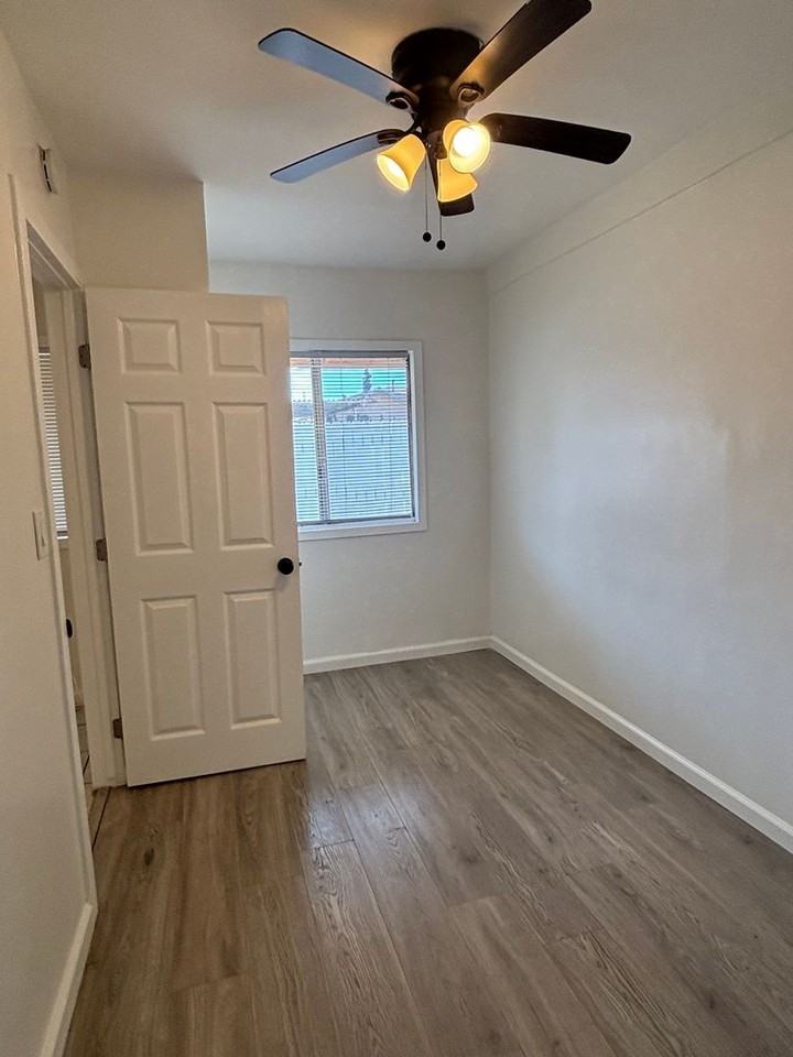 2402 E 130th St - Photo 6 of 12