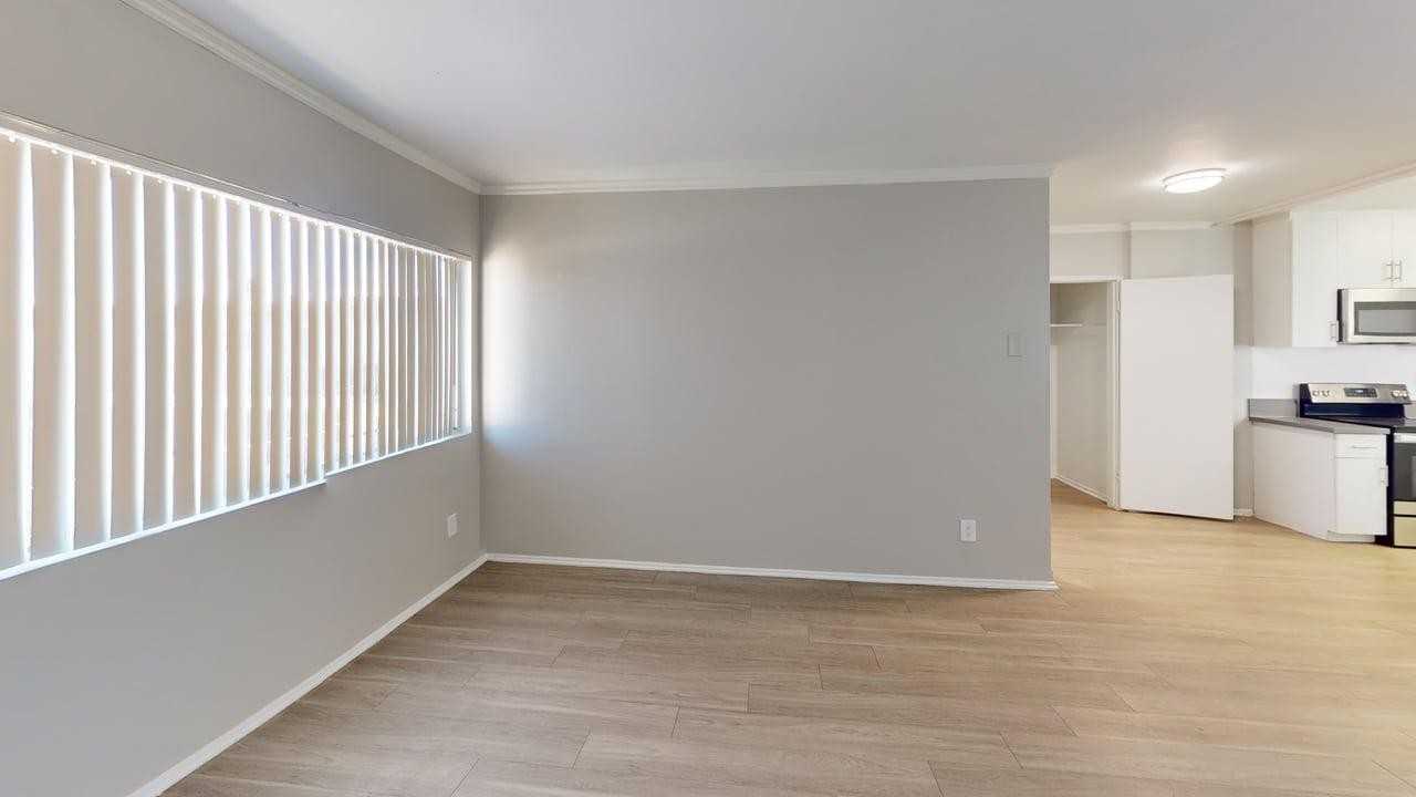 Chateau 16930 Blackhawk Apartments, LLC - Photo 7 of 10