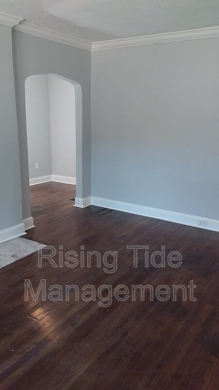 4404 Avenue M - Photo 3 of 16