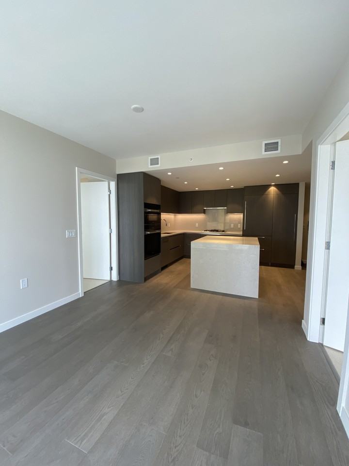 485 West 42nd Avenue #1304 - Photo 3 of 22