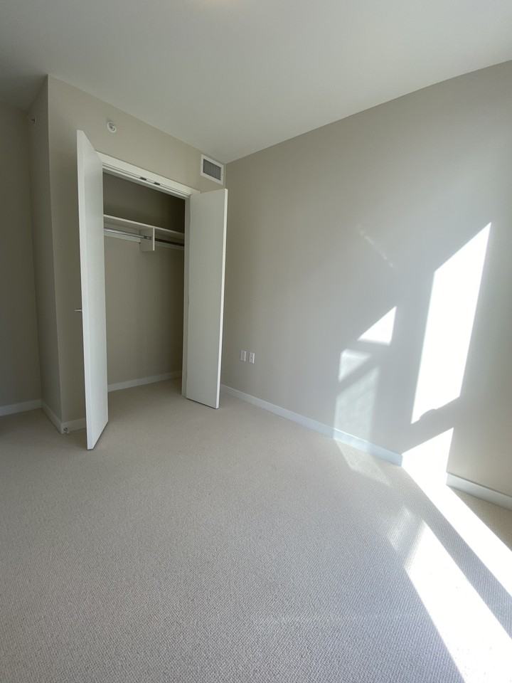 485 West 42nd Avenue #1304 - Photo 7 of 22