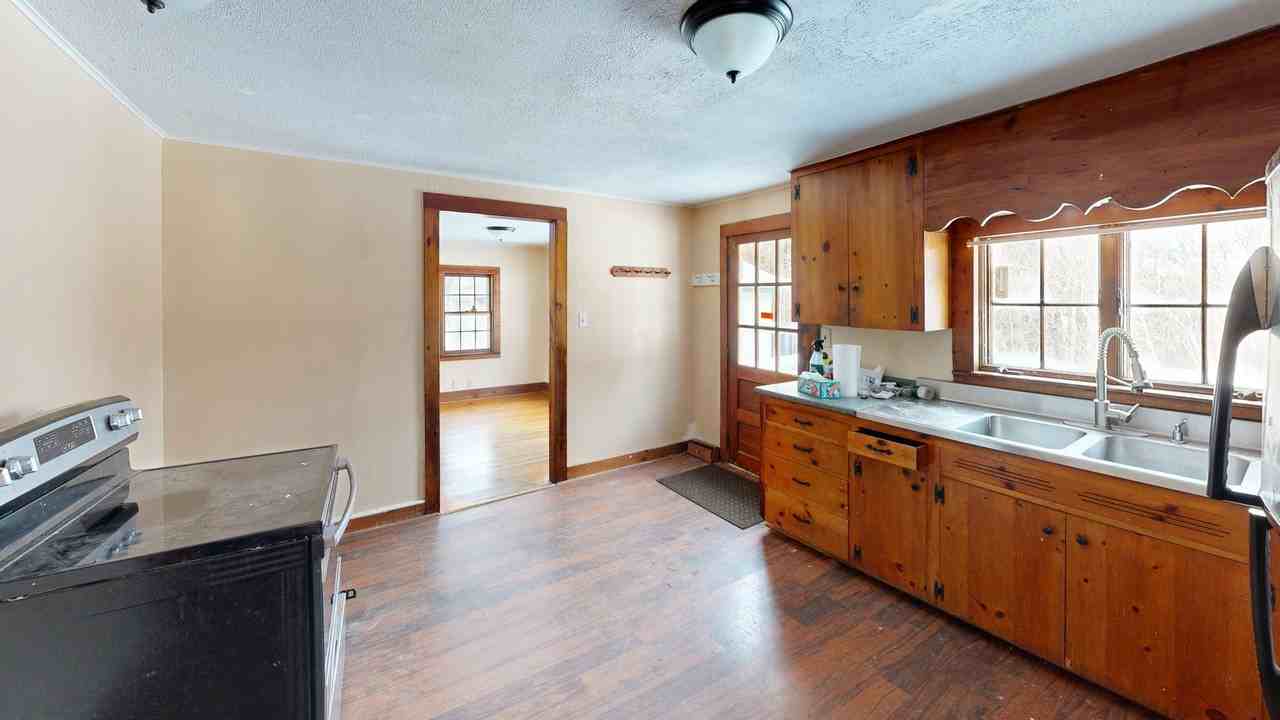 20 Hillside Rd - Photo 2 of 13
